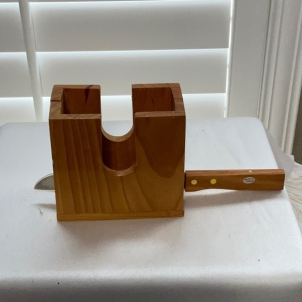 Bread Knife